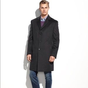 Kenneth Cole Reaction 
Raburn Over Coat Slim-Fit 42Rblack,46Rcharcoal available